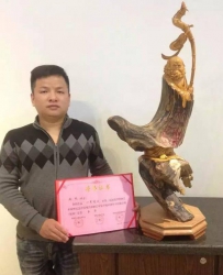 福建省根雕艺术家——岳钦