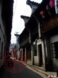 小镇怪人“蜜司脱岳”